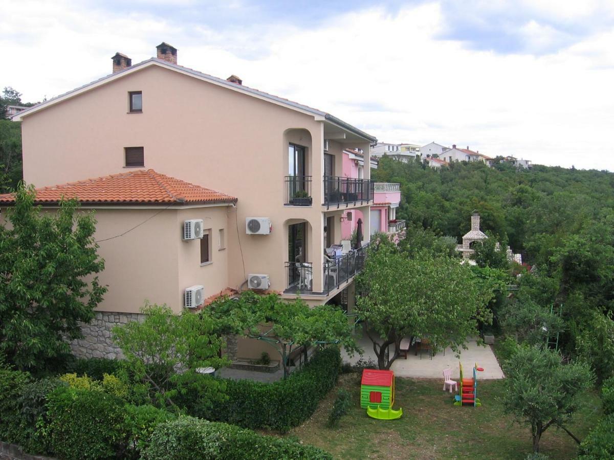 Apartmán Apartman Valentic Jadranovo Exteriér fotografie